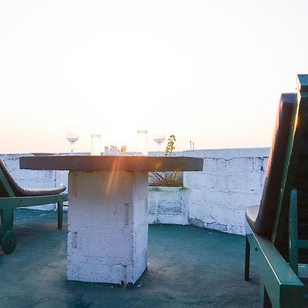 Yoho Beach Glory Hotel Negombo Buitenkant foto